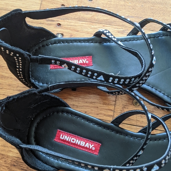 NWOT Union Bay Rhinestone Strappy Sandals - Picture 6 of 7